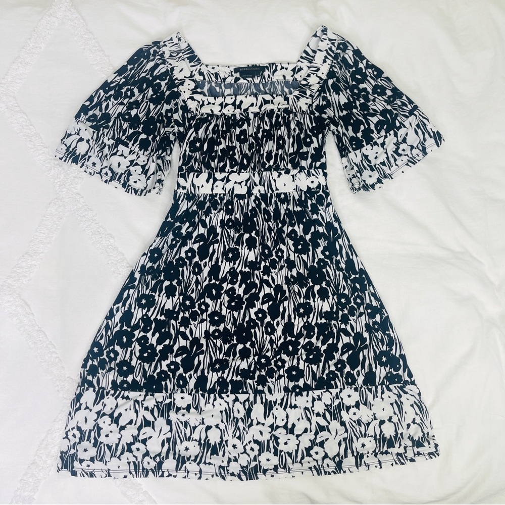 BCBG Maxazria 80s Flowy black white flower Mini baby doll Summer Dress XS